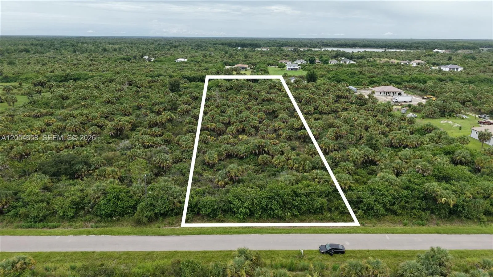 Foto de propiedad en 0 39th Avenue NW, Naples, FL 34120 Naples con MLS# 