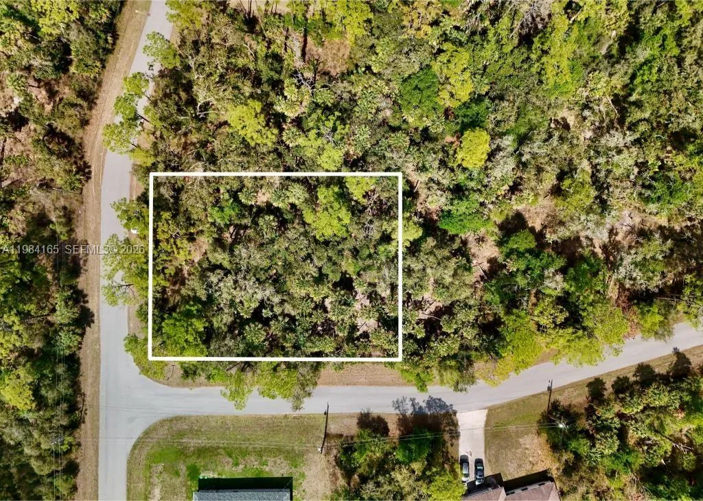 Foto de propiedad en 0 Landry Avenue, North Port, FL 34291 North Port con MLS# 