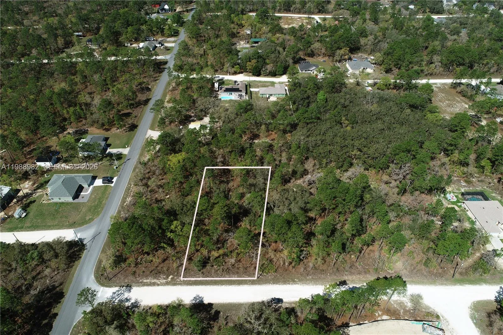 Foto de propiedad en 0 Malibar Road, FL 34614  con MLS# 