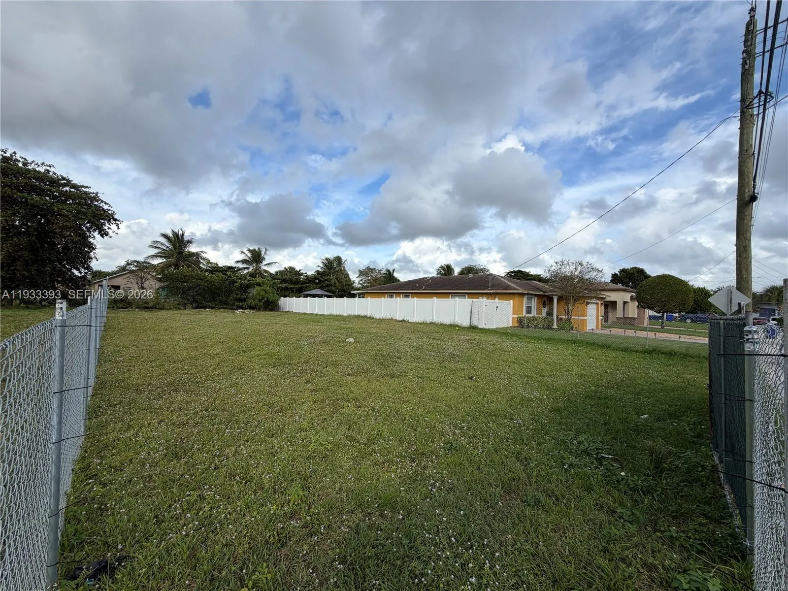 Foto de propiedad en 0 NW 8th Street, Fort Lauderdale, FL 33311 Fort Lauderdale con MLS# 