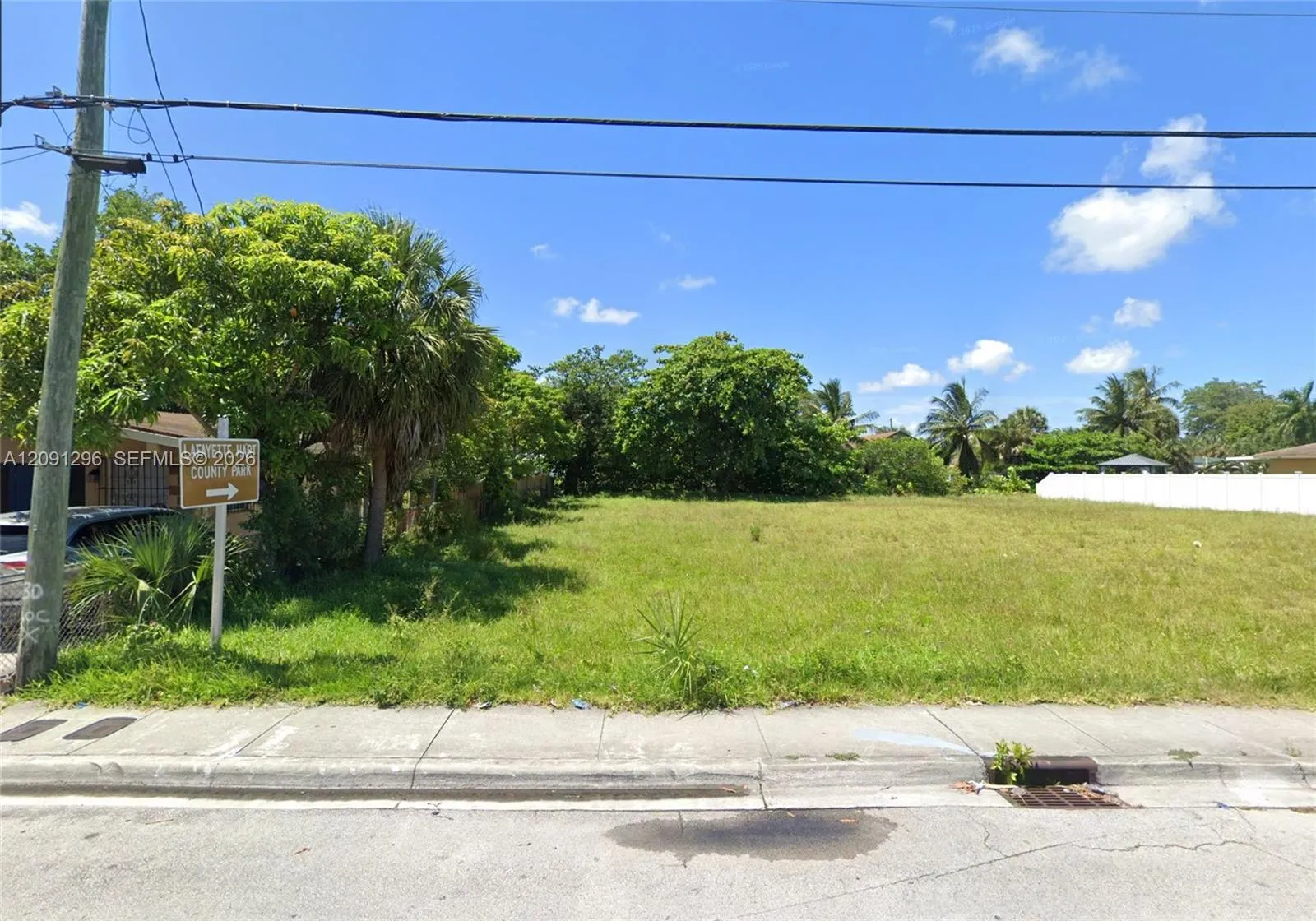 Foto de propiedad en 0 NW 8th Street, Fort Lauderdale, FL 33311 Fort Lauderdale con MLS# 