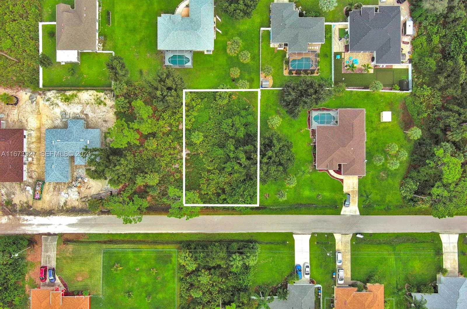 Foto de propiedad en #1 Ginsa Terrace, North Port, FL 34291 North Port con MLS# 