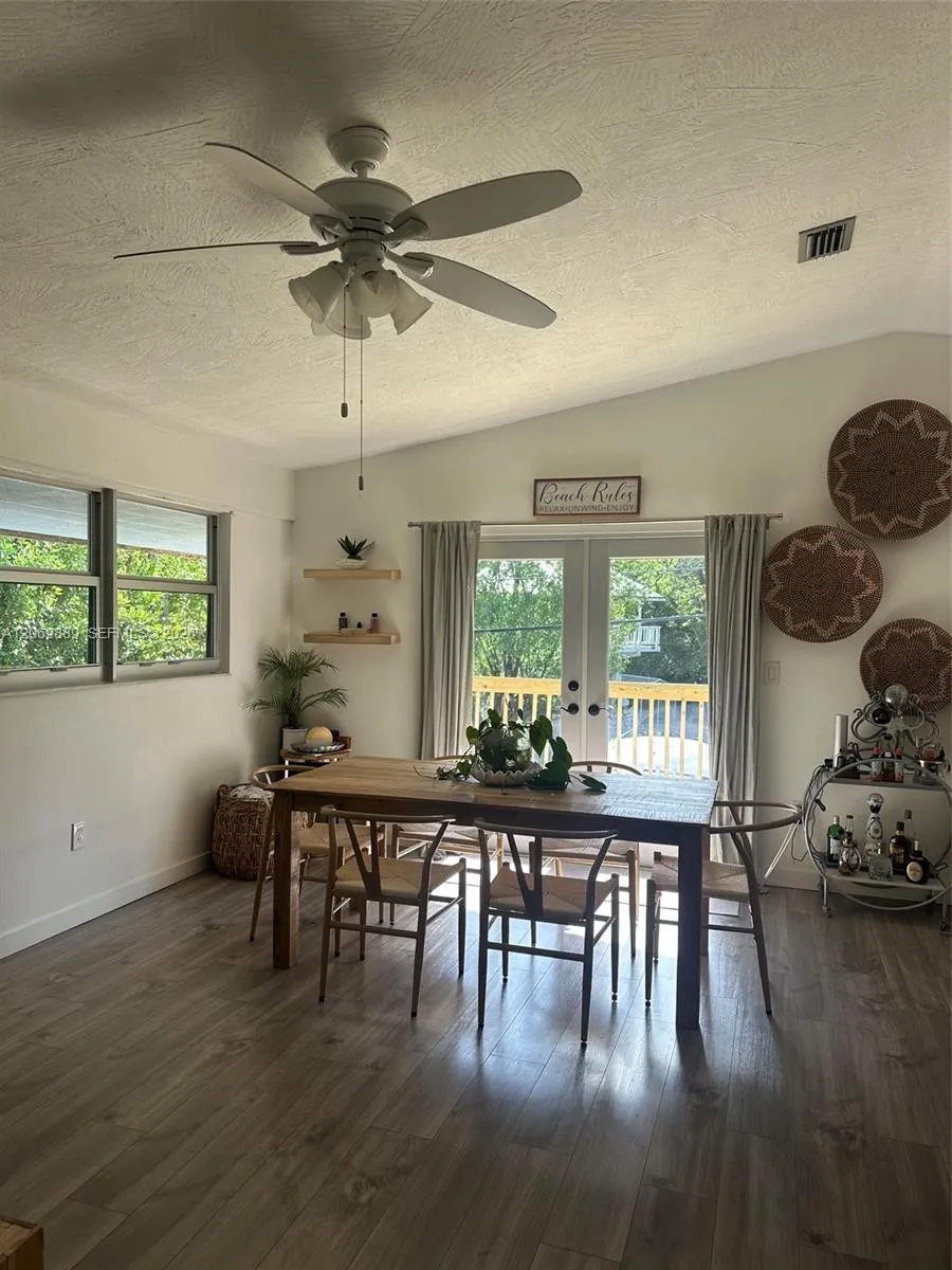 Foto de propiedad en 1 Meridian Avenue 1, Key Largo, FL 33037 Key Largo con MLS# 