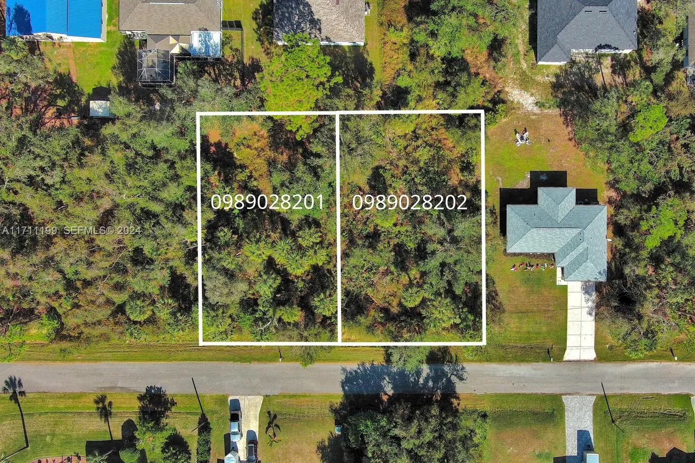 Foto de propiedad en #1 & Sargon Avenue, North Port, FL 34287 North Port con MLS# 