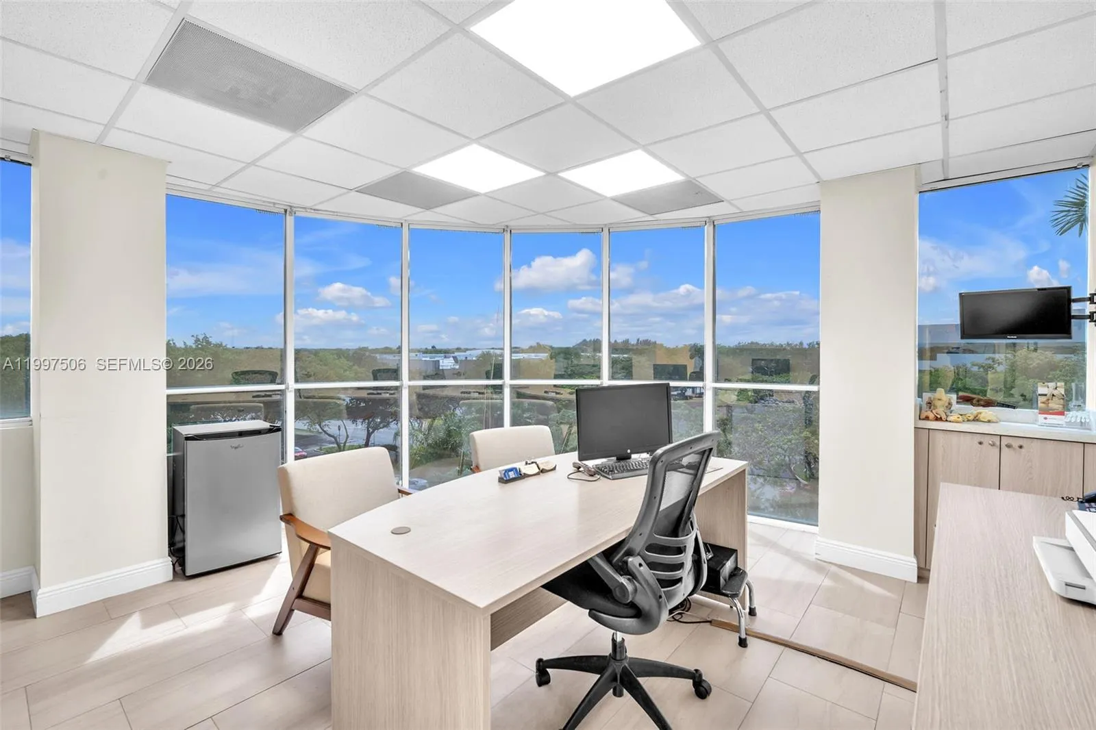 Foto de propiedad en 1 SW 129th Avenue 401, Pembroke Pines, FL 33027 Pembroke Pines con MLS# 
