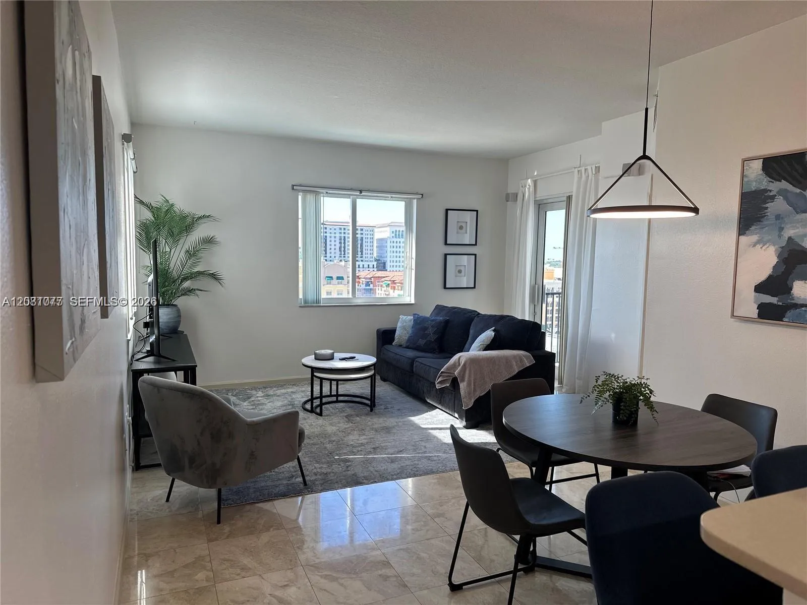 Foto de propiedad en 10 Aragon Avenue 1120, Coral Gables, FL 33134 Coral Gables con MLS# 