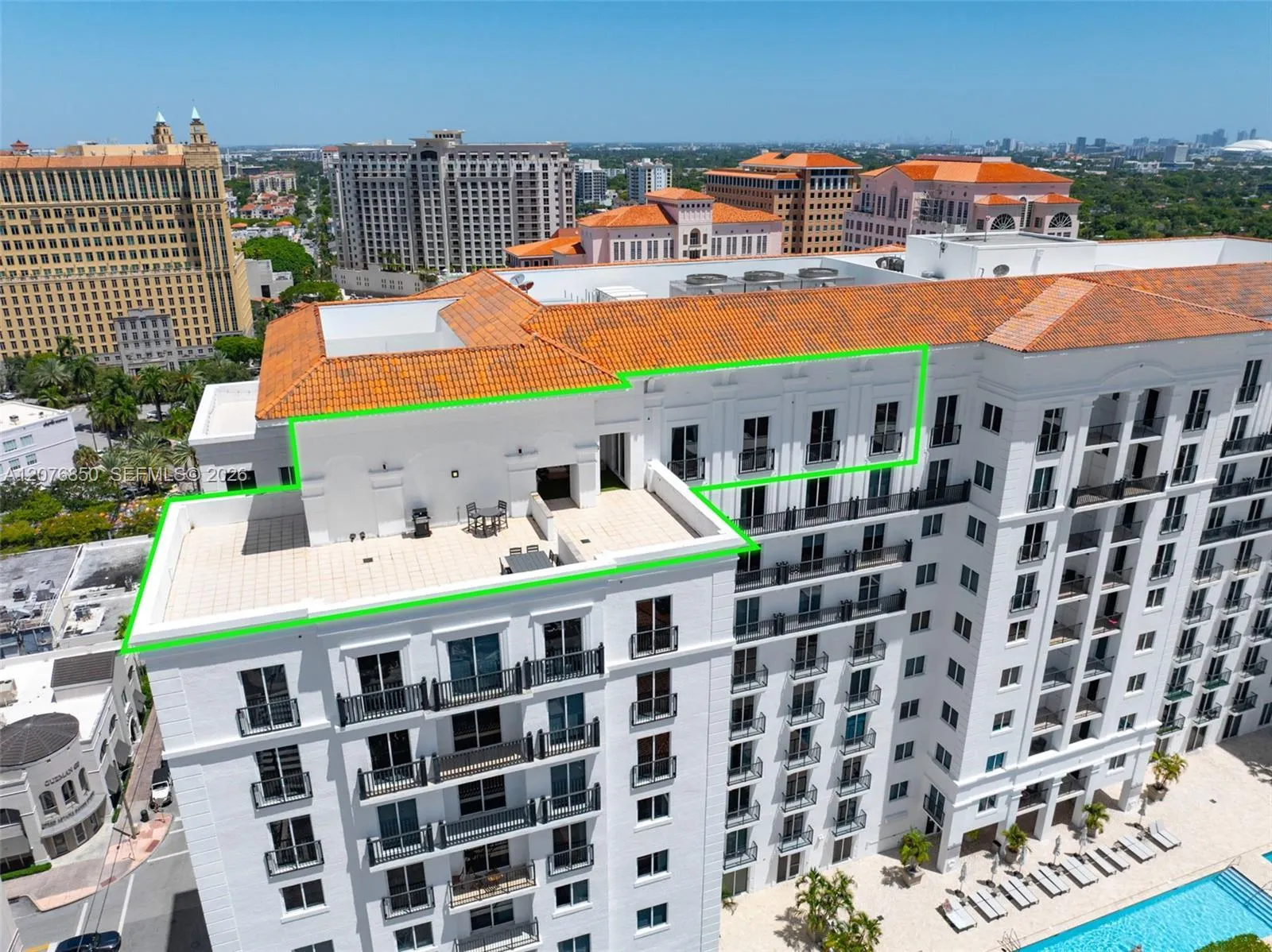 Foto de propiedad en 10 Aragon Avenue 1602, Coral Gables, FL 33134 Coral Gables con MLS# 