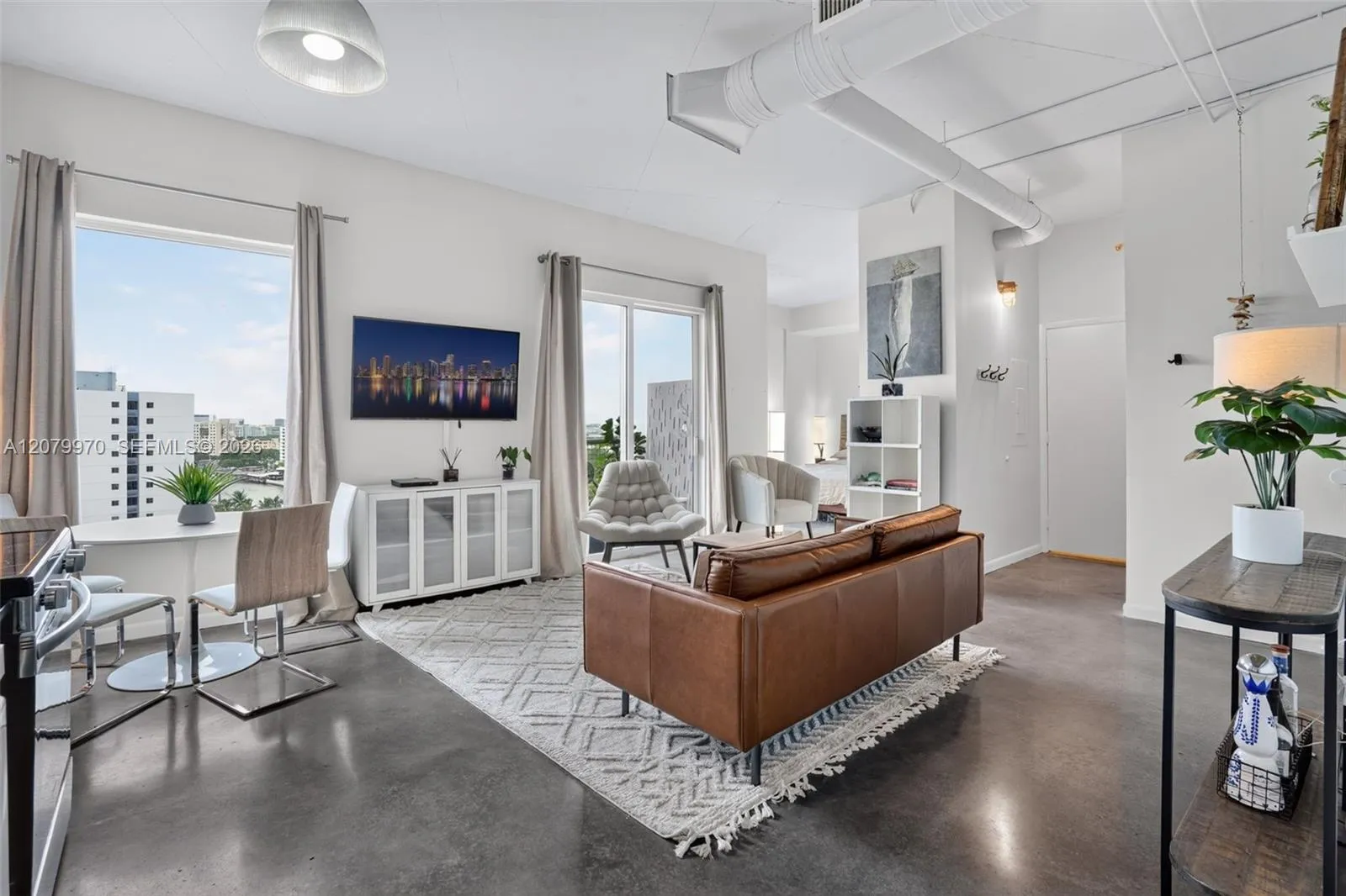 En Renta 10 S River Drive 1105, Miami, FL 33130, Miami, FL 33130