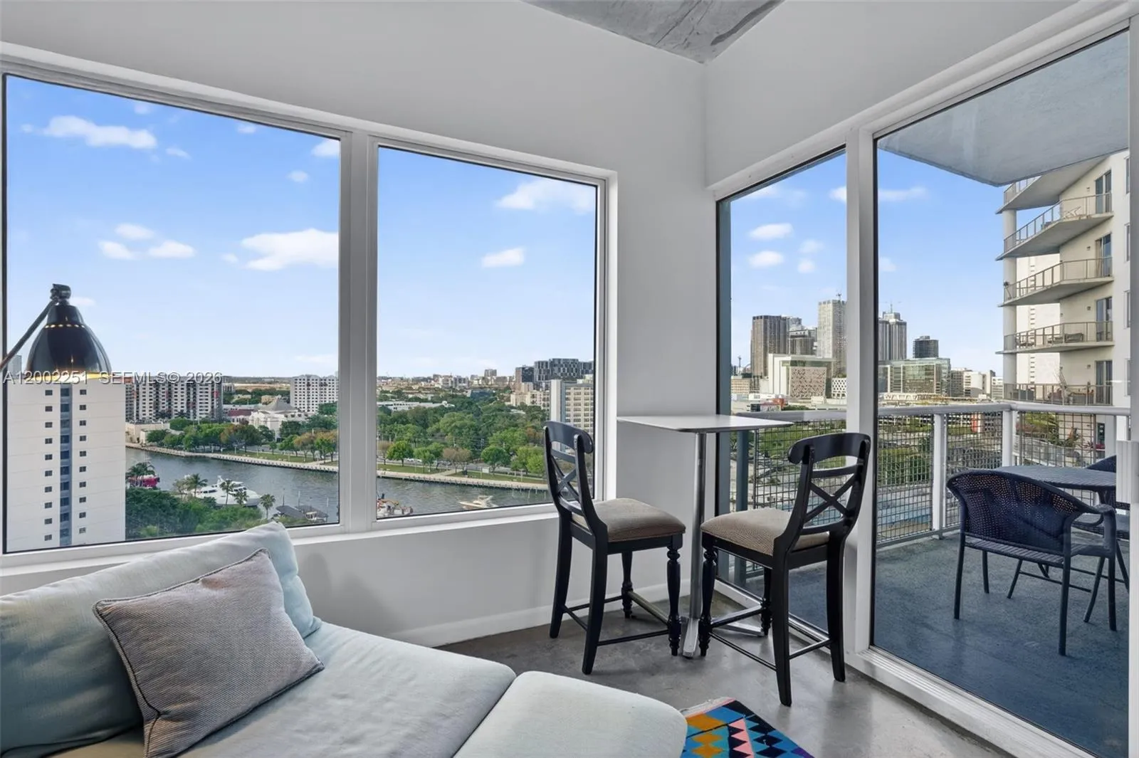 Foto de propiedad en 10 S River Drive 1410, Miami, FL 33130 Miami con MLS#