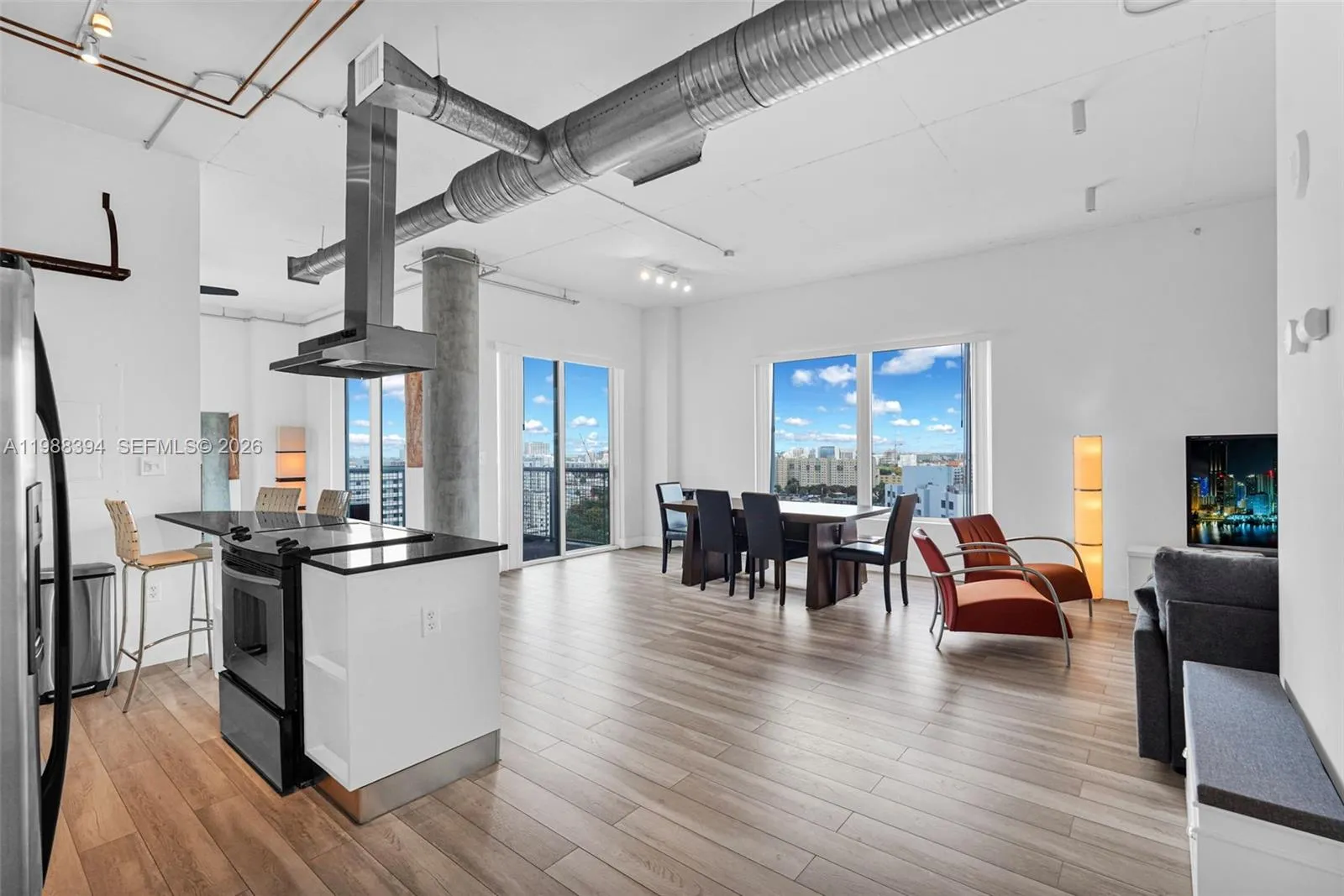 Foto de propiedad en 10 S River Drive 1615, Miami, FL 33130 Miami con MLS#