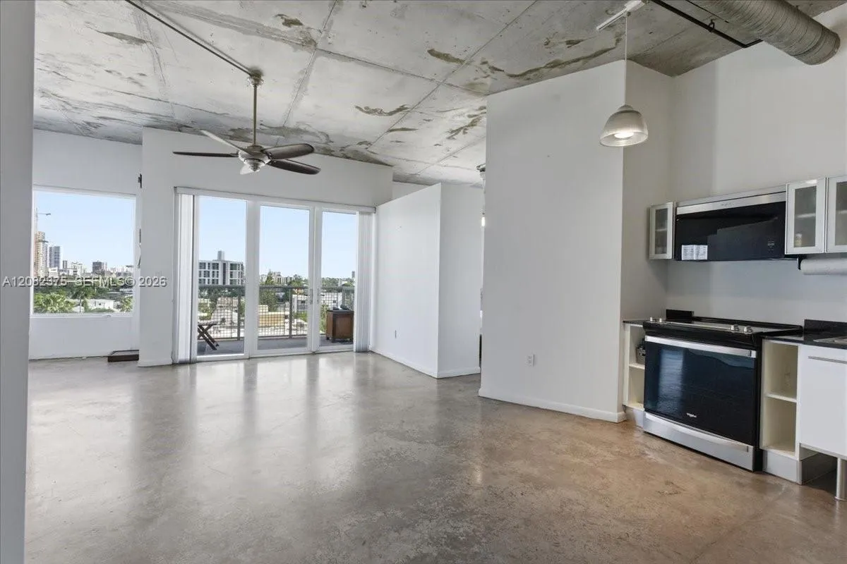Foto de propiedad en 10 S River Drive 806, Miami, FL 33130 Miami con MLS#