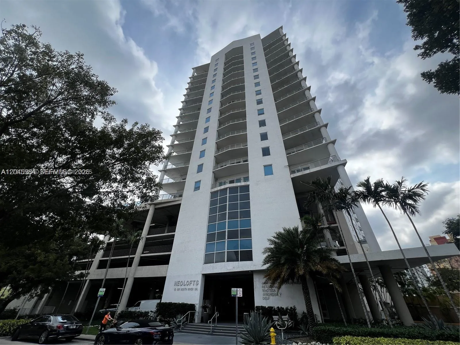 Foto de propiedad en 10 S River Drive 812, Miami, FL 33130 Miami con MLS#