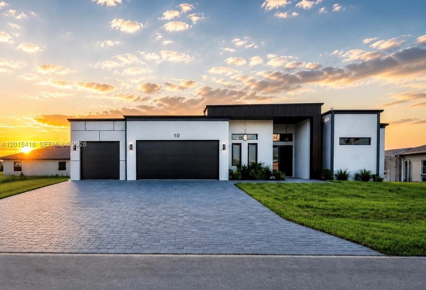 En Venta 10 SW 33rd Place, Cape Coral, FL 33904, Cape Coral, FL 33904