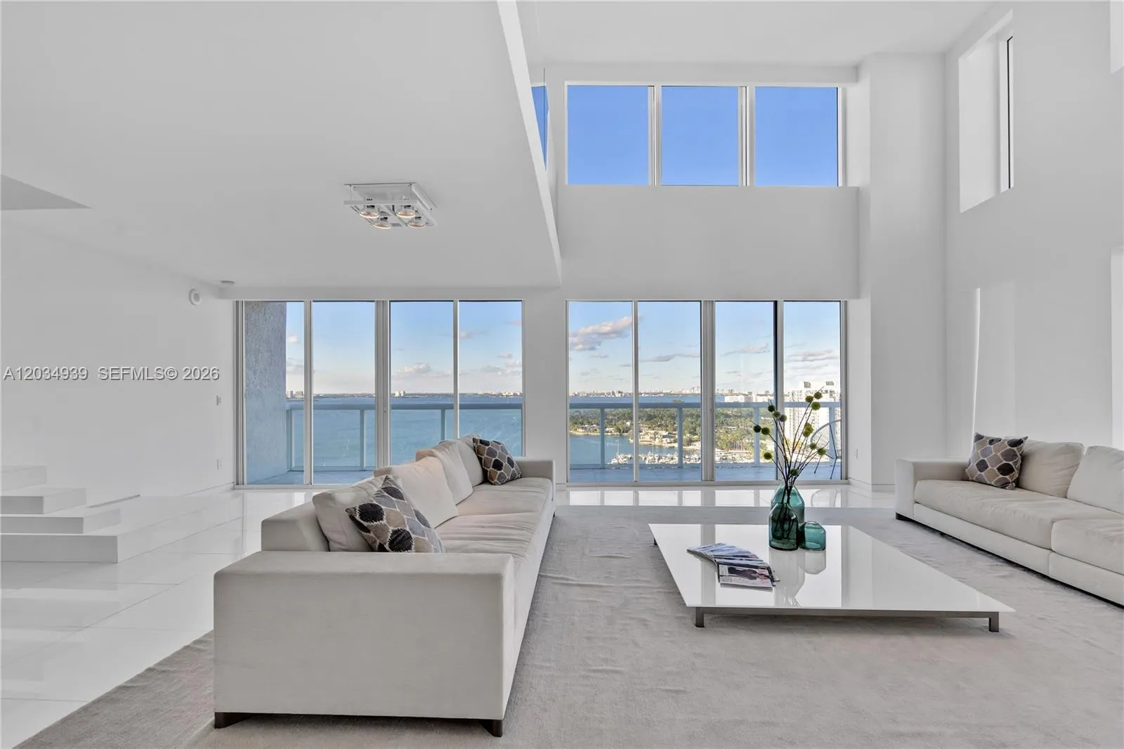 Foto de propiedad en 10 Venetian Way PH04, Miami Beach, FL 33139 Miami Beach con MLS# 
