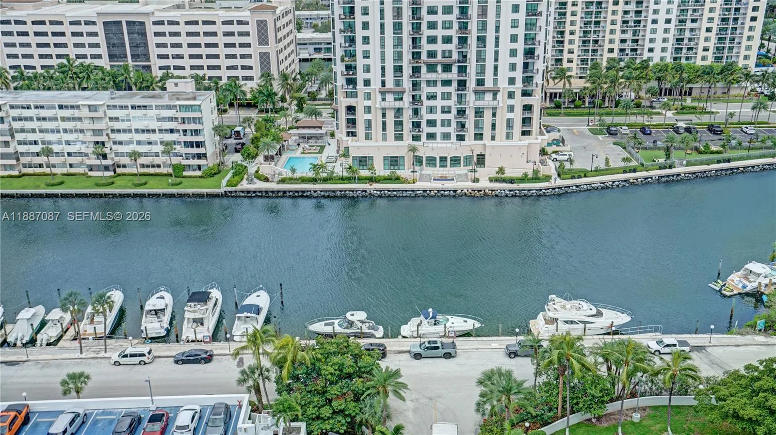 Foto de propiedad en 100 Bayview Drive 1931, Sunny Isles Beach, FL 33160 Sunny Isles Beach con MLS#