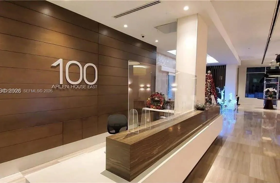 Foto de propiedad en 100 Bayview Drive 310, Sunny Isles Beach, FL 33160 Sunny Isles Beach con MLS# 