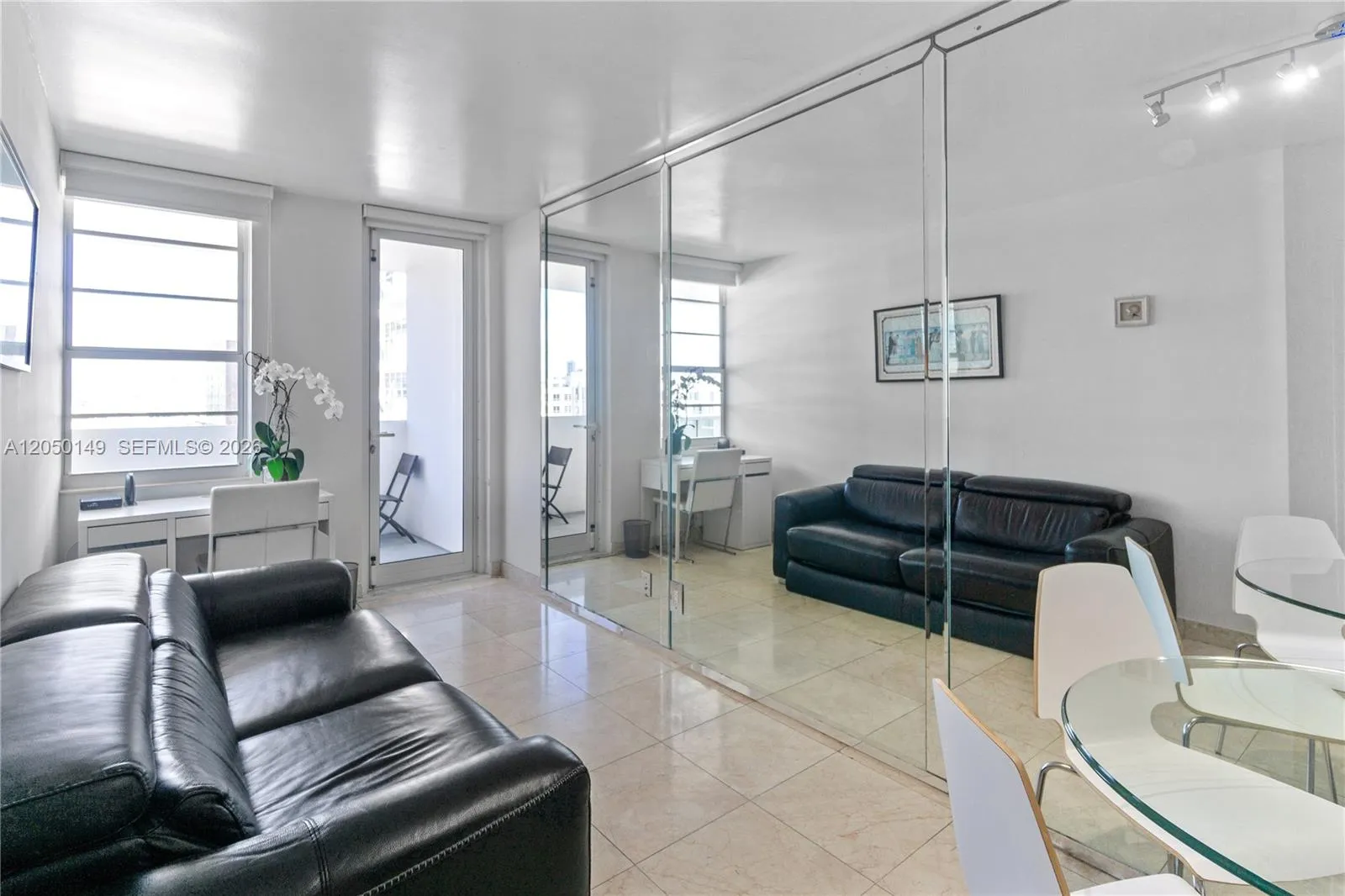 Foto de propiedad en 100 Lincoln Road 1020, Miami Beach, FL 33139 Miami Beach con MLS# 