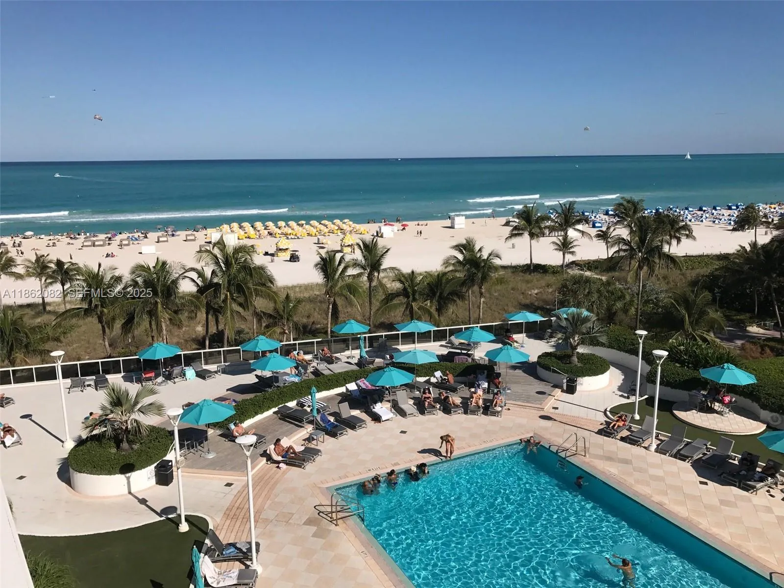 Foto de propiedad en 100 Lincoln Road 1022, Miami Beach, FL 33139 Miami Beach con MLS# 