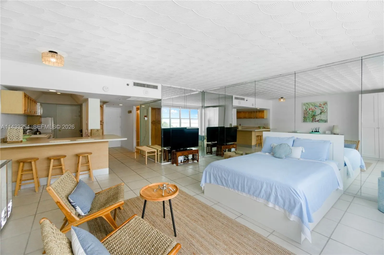 Foto de propiedad en 100 Lincoln Road 1039, Miami Beach, FL 33139 Miami Beach con MLS#