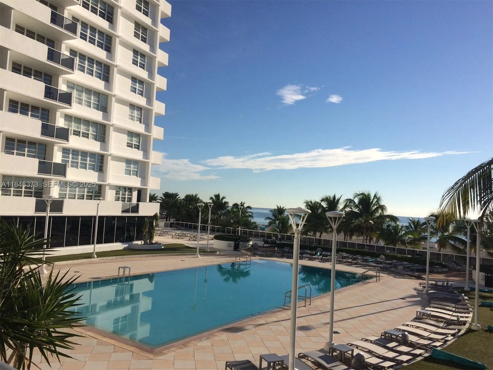 Foto de propiedad en 100 Lincoln Road 1226, Miami Beach, FL 33139 Miami Beach con MLS# 