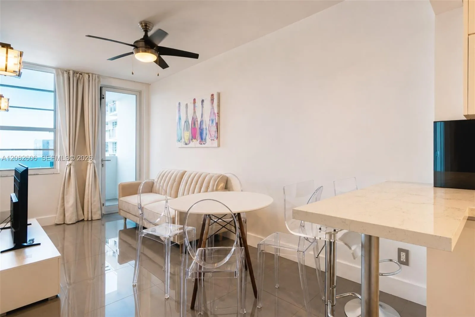 Foto de propiedad en 100 Lincoln Road 1420, Miami Beach, FL 33139 Miami Beach con MLS#