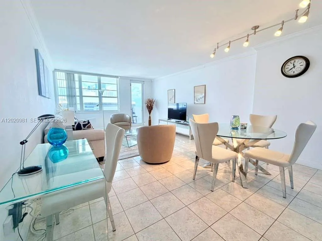 Foto de propiedad en 100 Lincoln Road 1423, Miami Beach, FL 33139 Miami Beach con MLS#