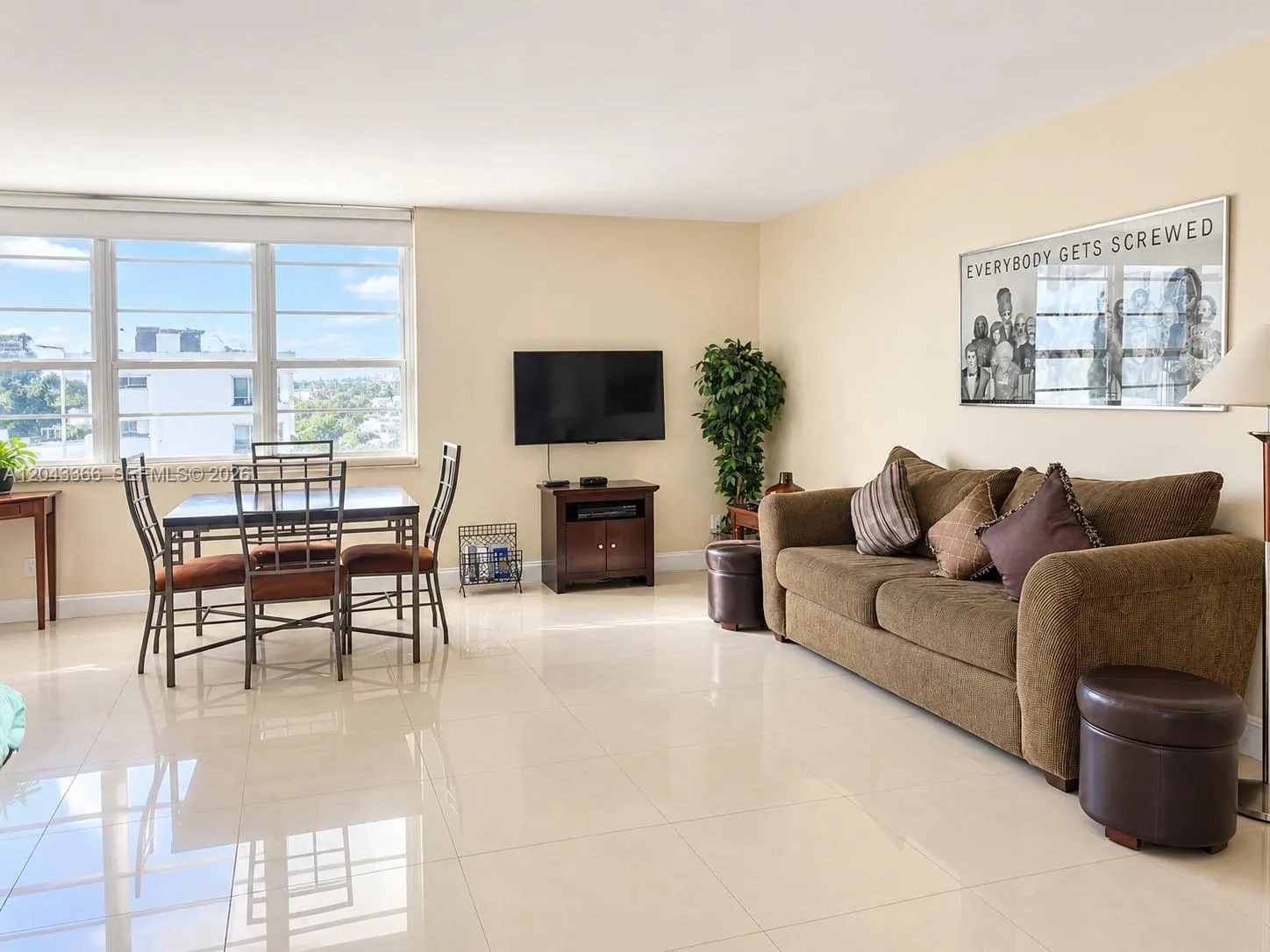 En Renta 100 Lincoln Road 316, Miami Beach, FL 33139, Miami Beach, FL 33139