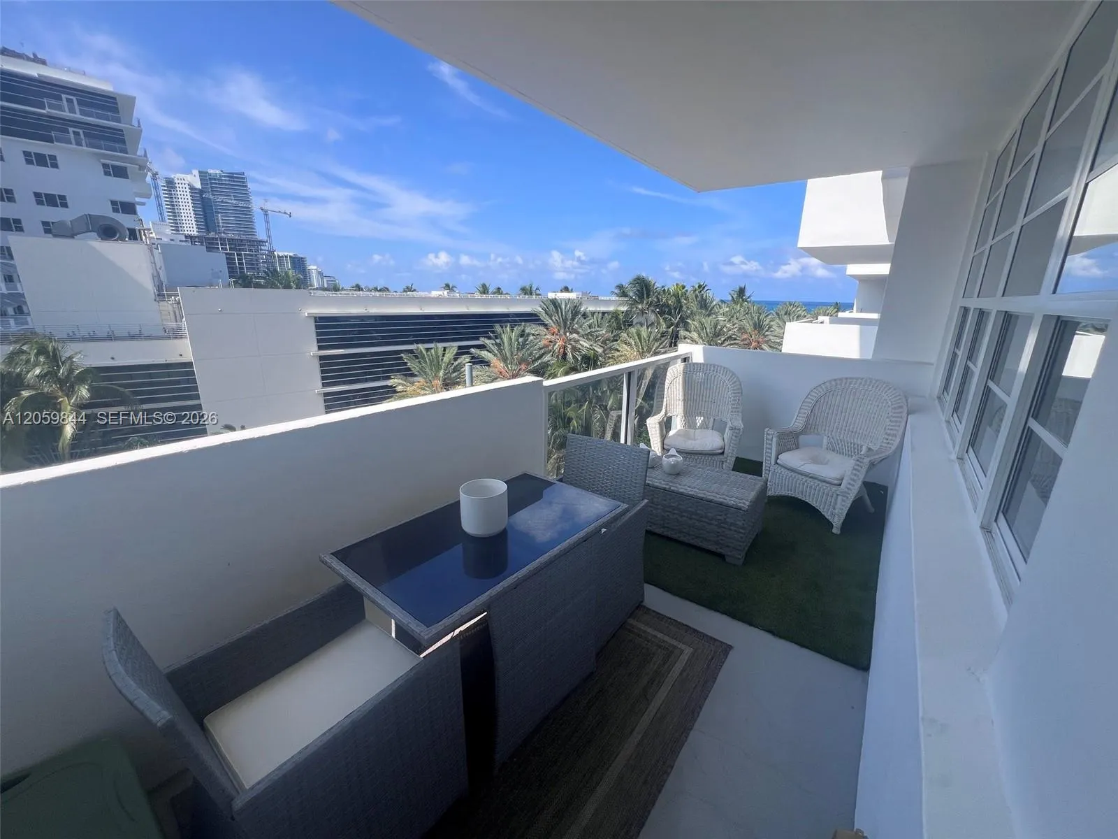 Foto de propiedad en 100 Lincoln Road 537, Miami Beach, FL 33139 Miami Beach con MLS#