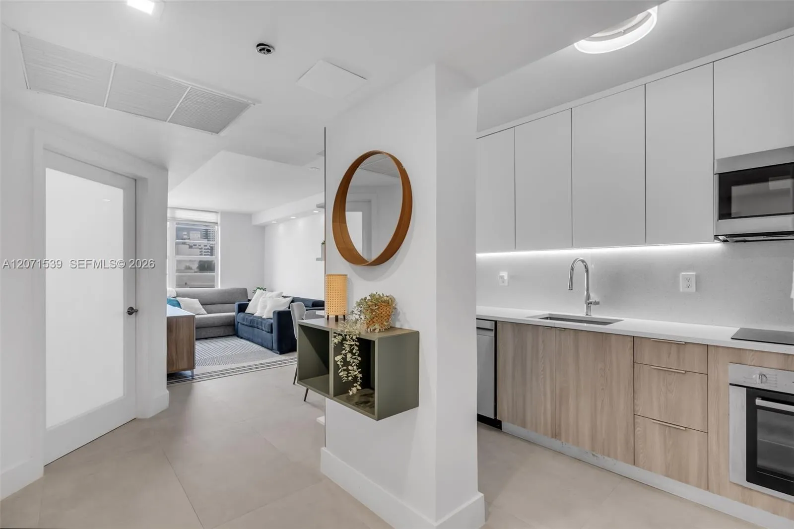 Foto de propiedad en 100 Lincoln Road 539, Miami Beach, FL 33139 Miami Beach con MLS# 