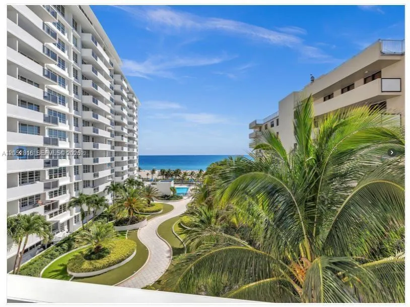 Foto de propiedad en 100 Lincoln Road 721, Miami Beach, FL 33139 Miami Beach con MLS# 