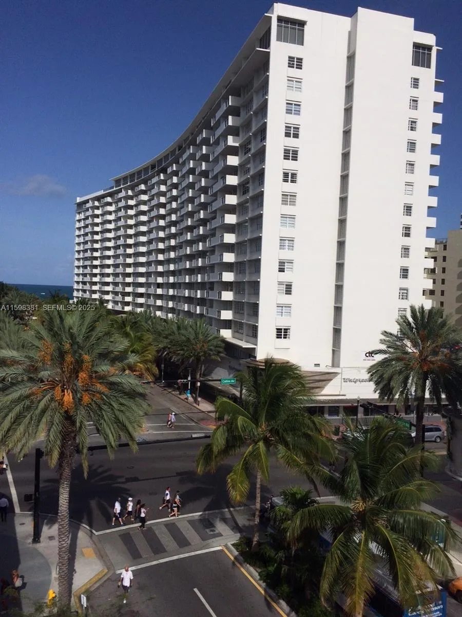 Foto de propiedad en 100 Lincoln Road 808, Miami Beach, FL 33139 Miami Beach con MLS# 