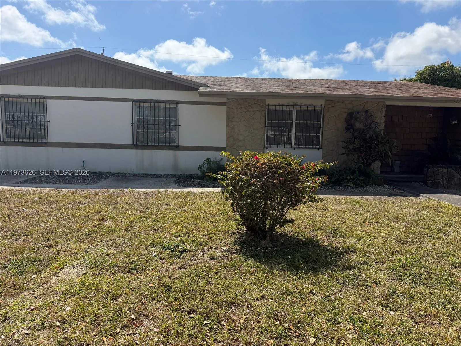 Vendido 100 NE 212th Terrace, Miami Gardens, FL 33179, Miami Gardens, FL 33179