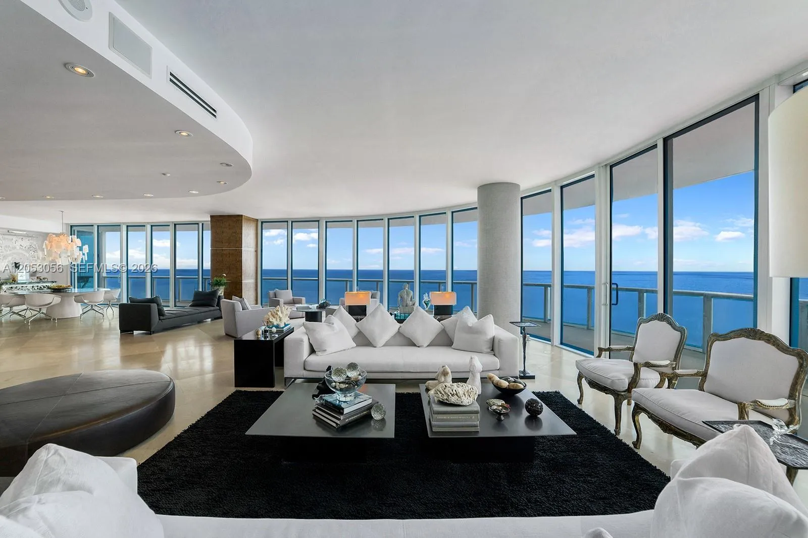 Foto de propiedad en 100 S Pointe Drive 2905, Miami Beach, FL 33139 Miami Beach con MLS# 