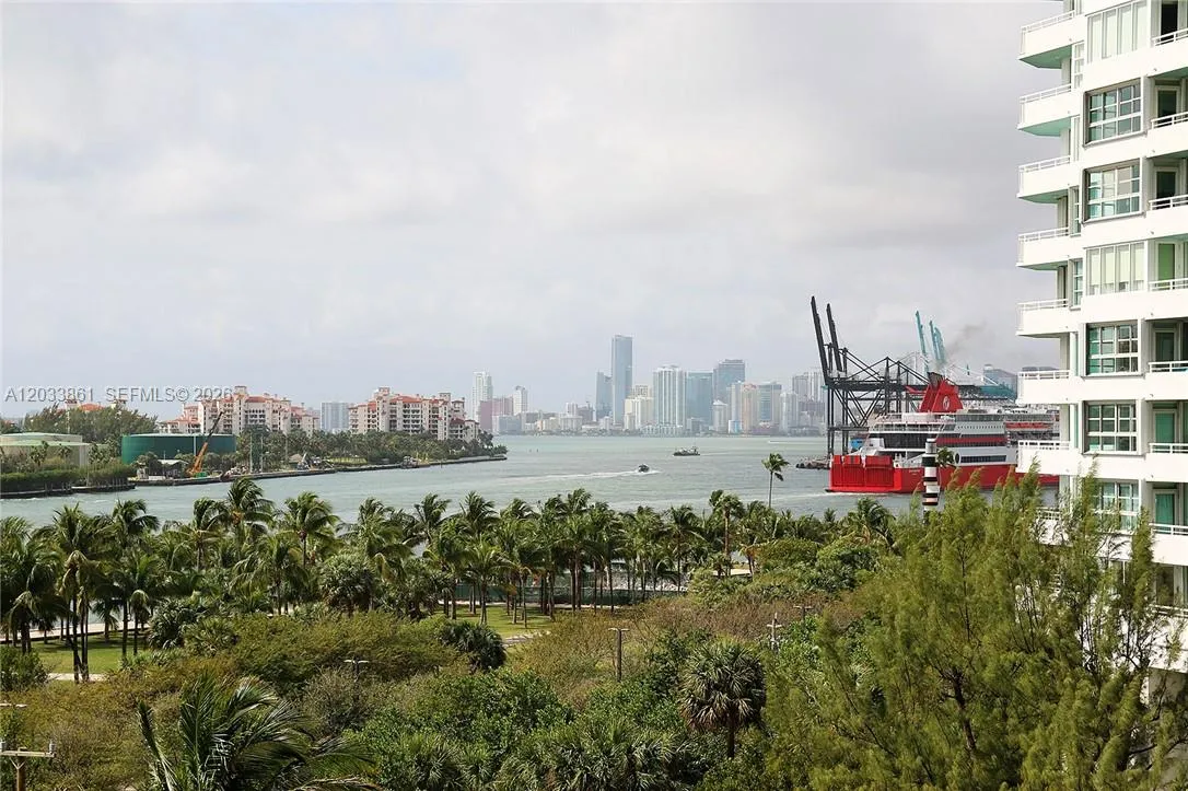 En Renta 100 S Pointe Drive 601, Miami Beach, FL 33139, Miami Beach, FL 33139