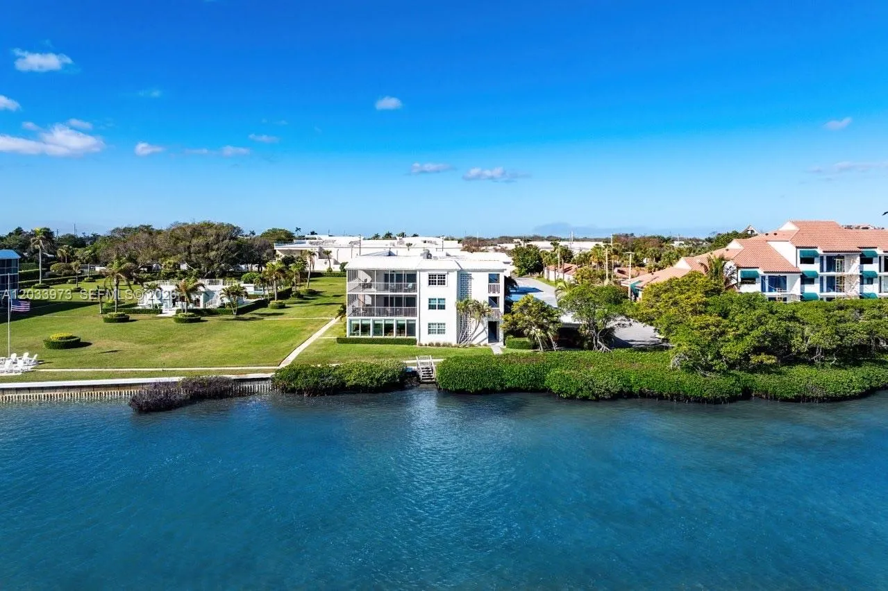 En Renta 100 Waterway Road A306, Tequesta, FL 33469, Tequesta, FL 33469