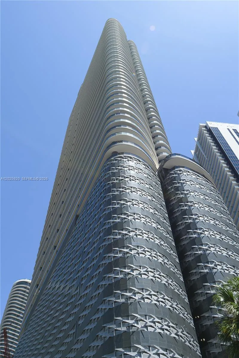 Foto de propiedad en 1000 Brickell 2014, Miami, FL 33131 Miami con MLS# 