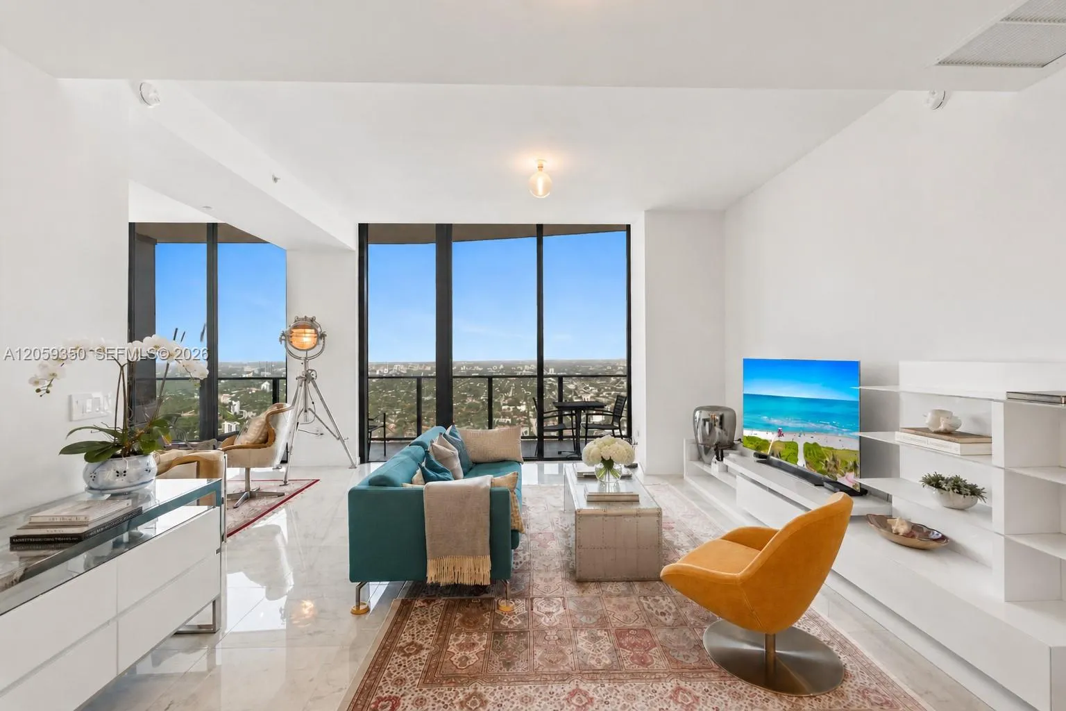 Foto de propiedad en 1000 Brickell PH6106, Miami, FL 33131 Miami con MLS# 