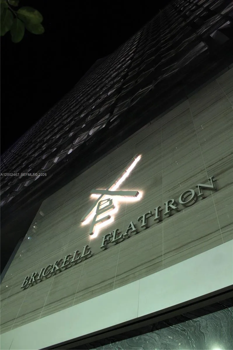 Foto de propiedad en 1000 Brickell Plaza 1906, Miami, FL 33131 Miami con MLS# 