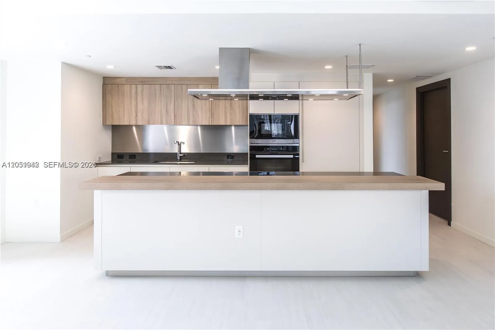 Foto de propiedad en 1000 Brickell Plaza 2110, Miami, FL 33131 Miami con MLS#
