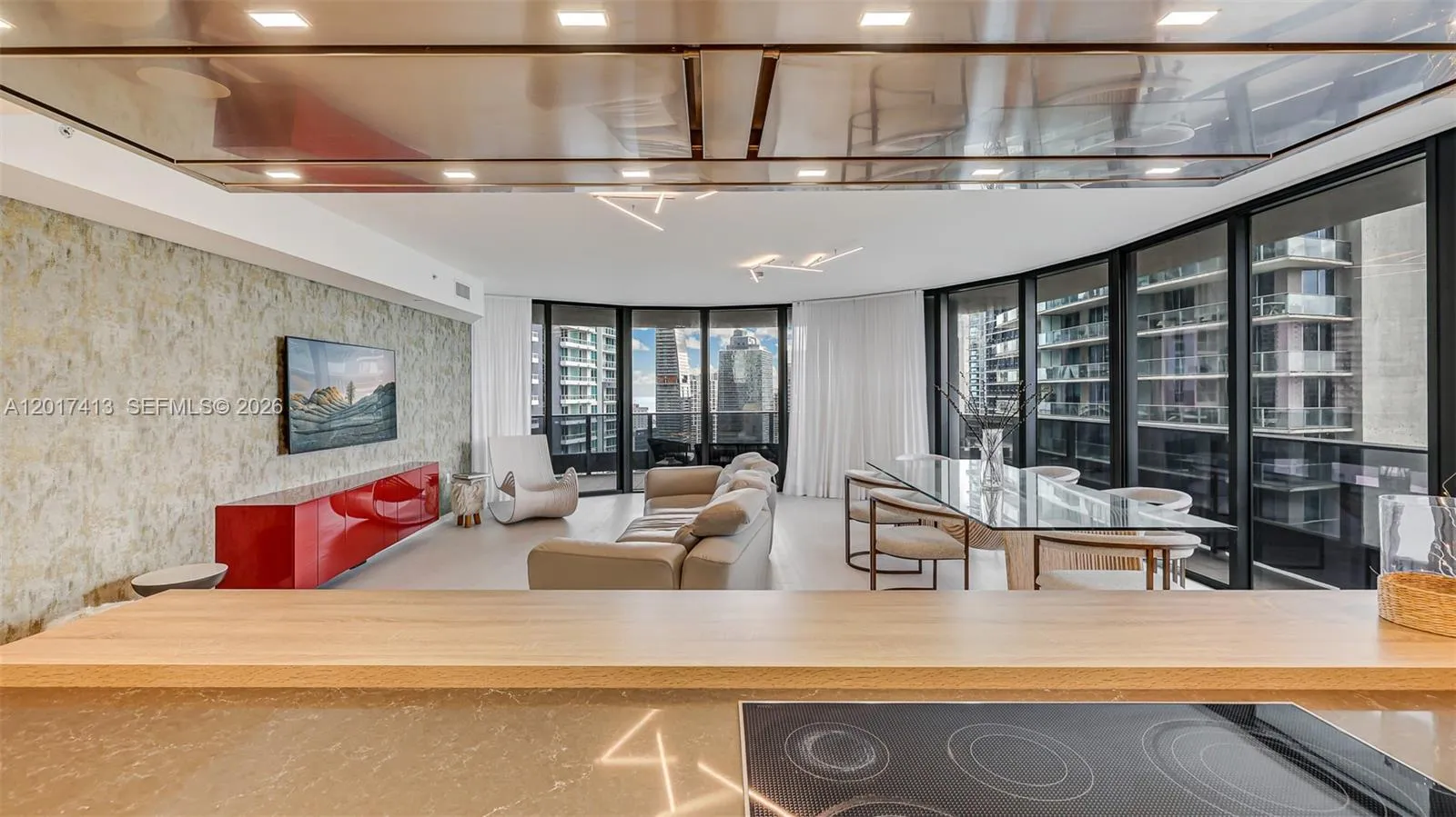 Foto de propiedad en 1000 Brickell Plaza 3002, Miami, FL 33131 Miami con MLS# 
