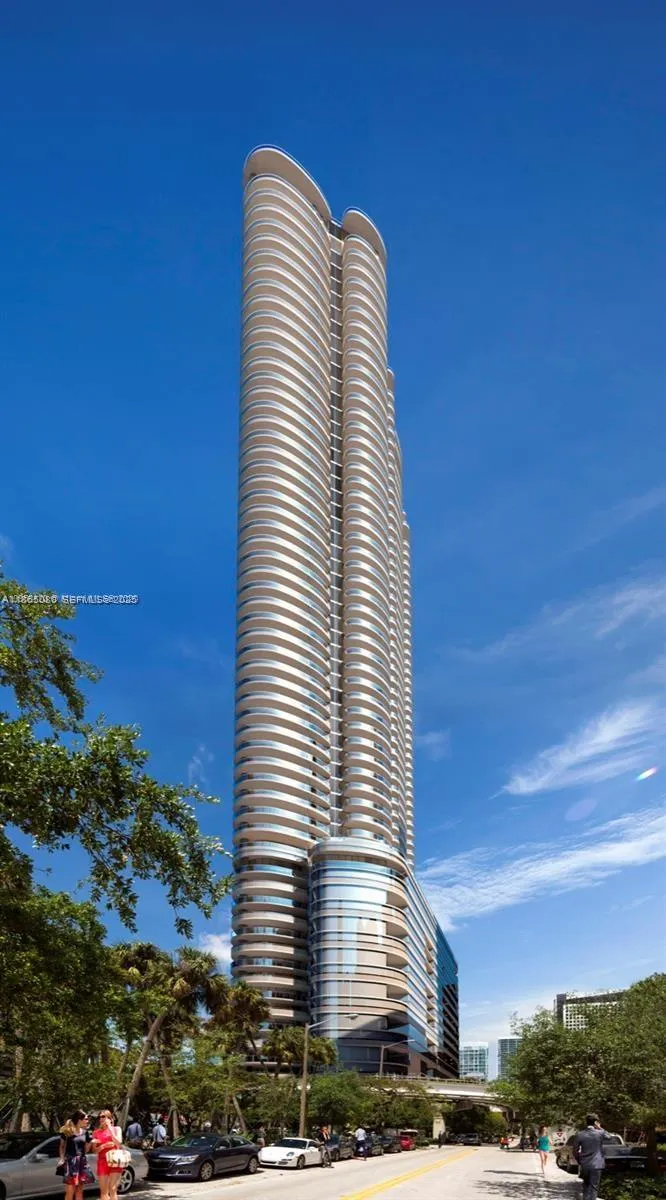 Foto de propiedad en 1000 Brickell Plaza 3010, Miami, FL 33131 Miami con MLS# 