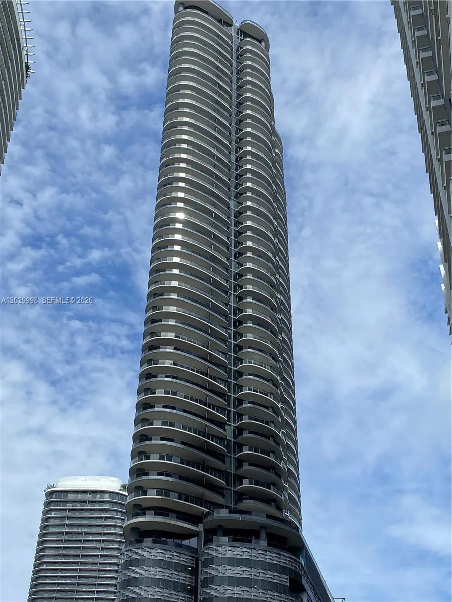 Alquilada 1000 Brickell Plaza 3412, Miami, FL 33131, Miami, FL 33131