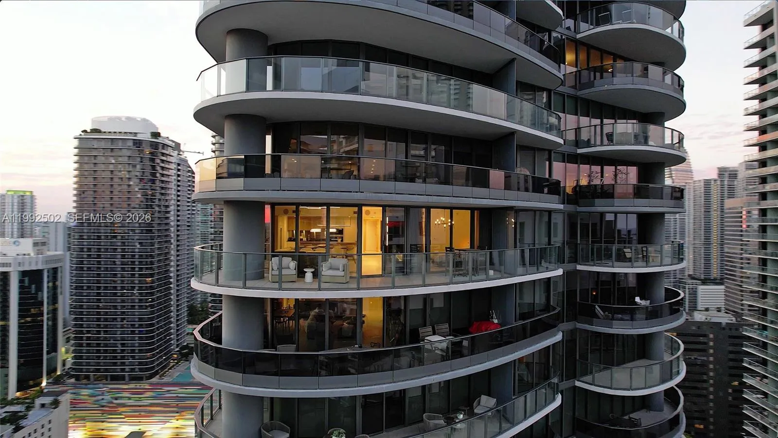 Vendido 1000 Brickell Plaza 3702, Miami, FL 33131, Miami, FL 33131