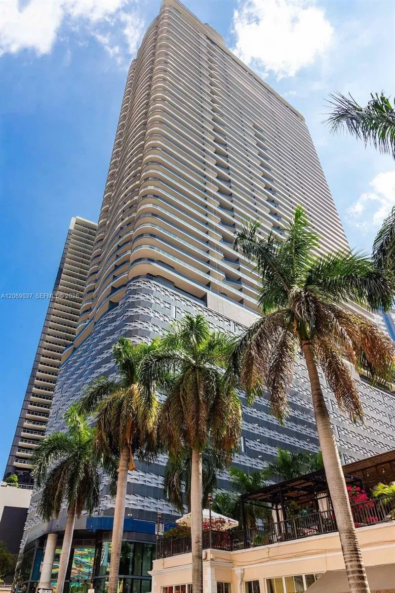 Foto de propiedad en 1000 Brickell Plaza 4502, Miami, FL 33131 Miami con MLS# 