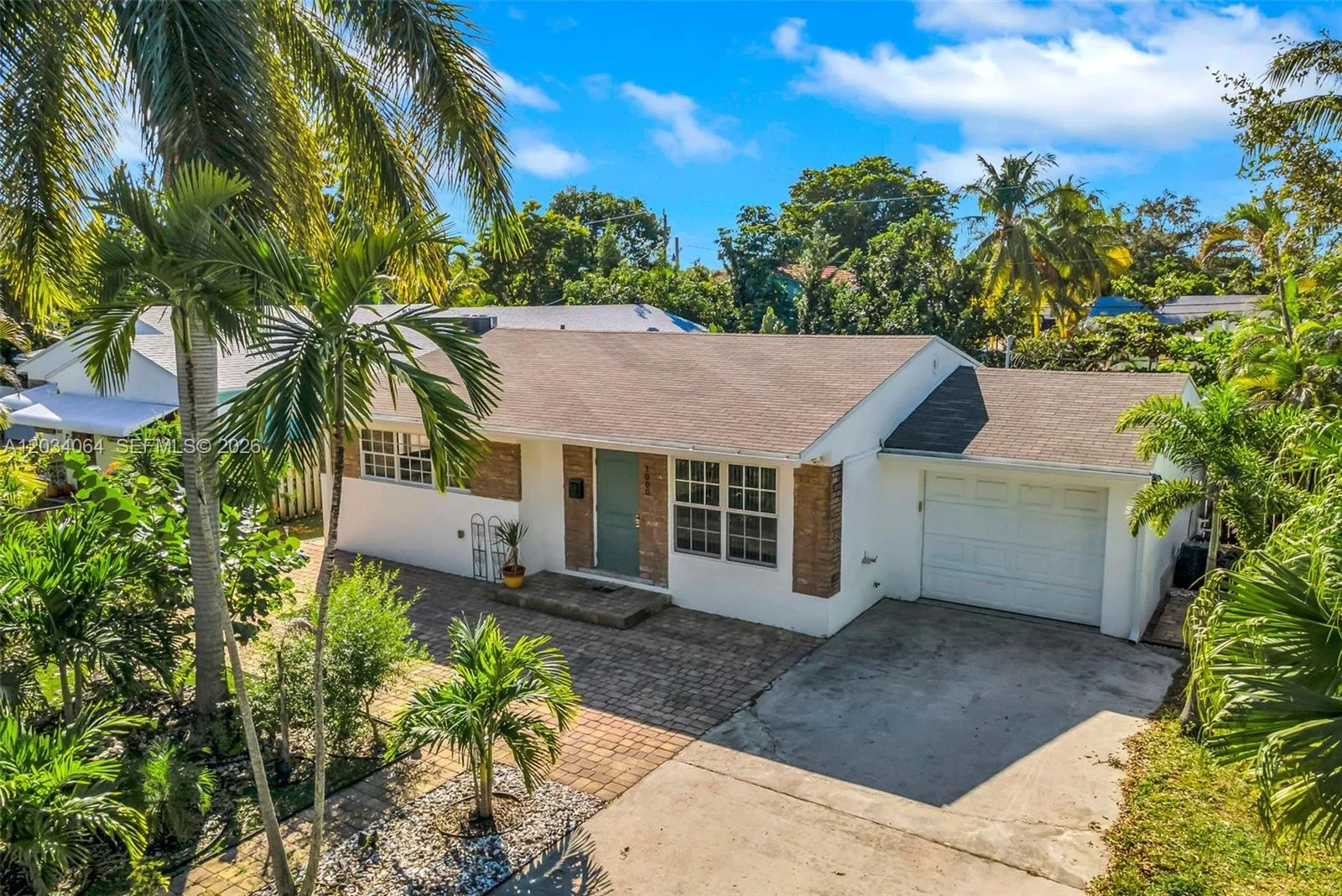 Vendido 1000 N 17th Avenue, Hollywood, FL 33020, Hollywood, FL 33020