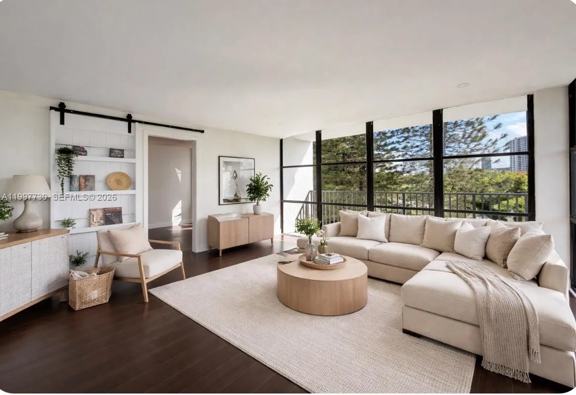 En Venta 1000 Parkview Drive 531, Hallandale Beach, FL 33009, Hallandale Beach, FL 33009