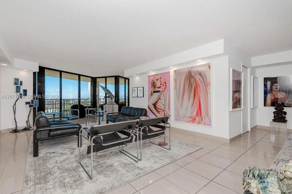 En Venta 1000 Quayside Terrace 1901, Miami, FL 33138, Miami, FL 33138