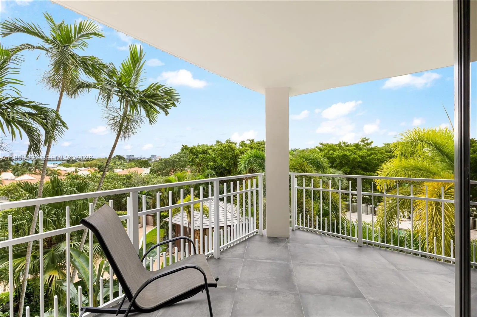 Foto de propiedad en 1000 Quayside Terrace 506, Miami, FL 33138 Miami con MLS# 