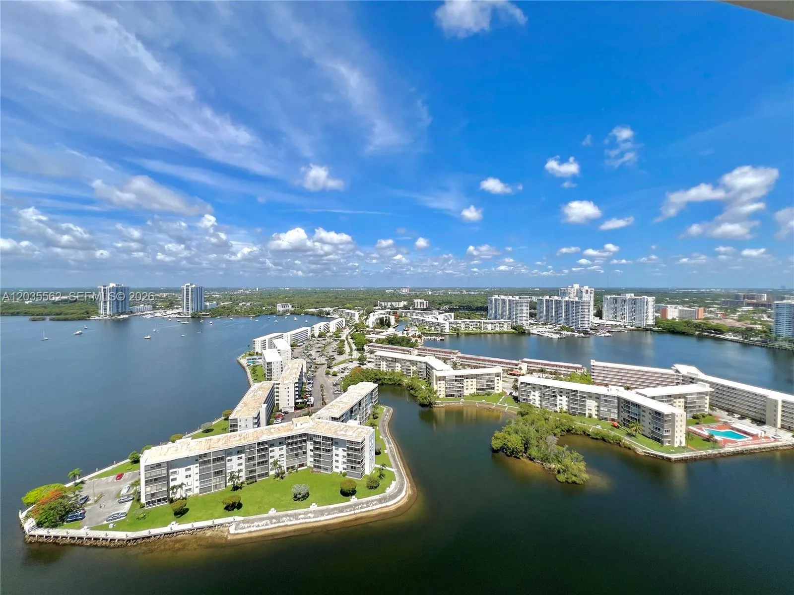Foto de propiedad en 1000 W Island Boulevard 3010, Aventura, FL 33160 Aventura con MLS#
