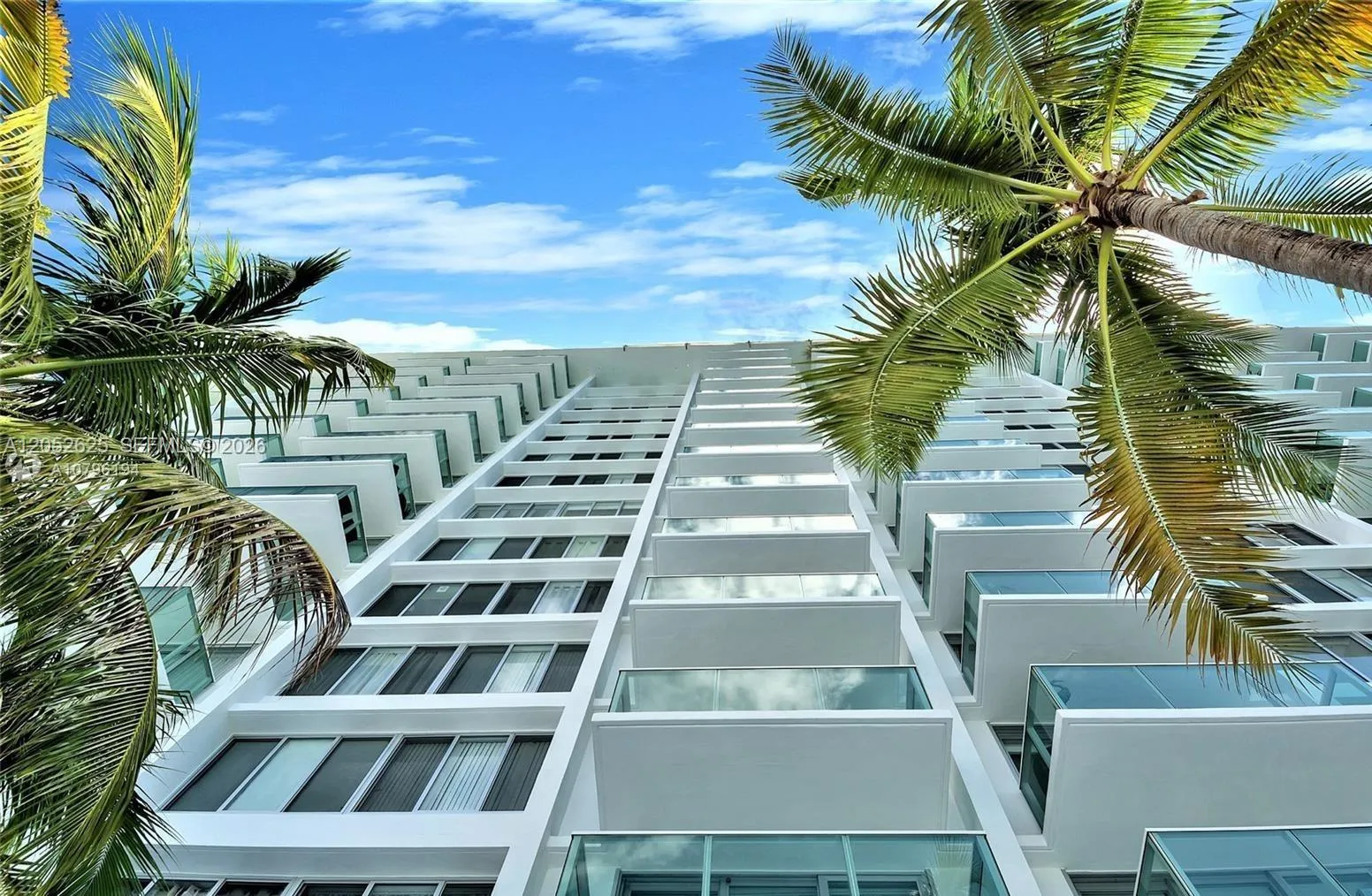 Foto de propiedad en 1000 West Avenue 1419, Miami Beach, FL 33139 Miami Beach con MLS# 